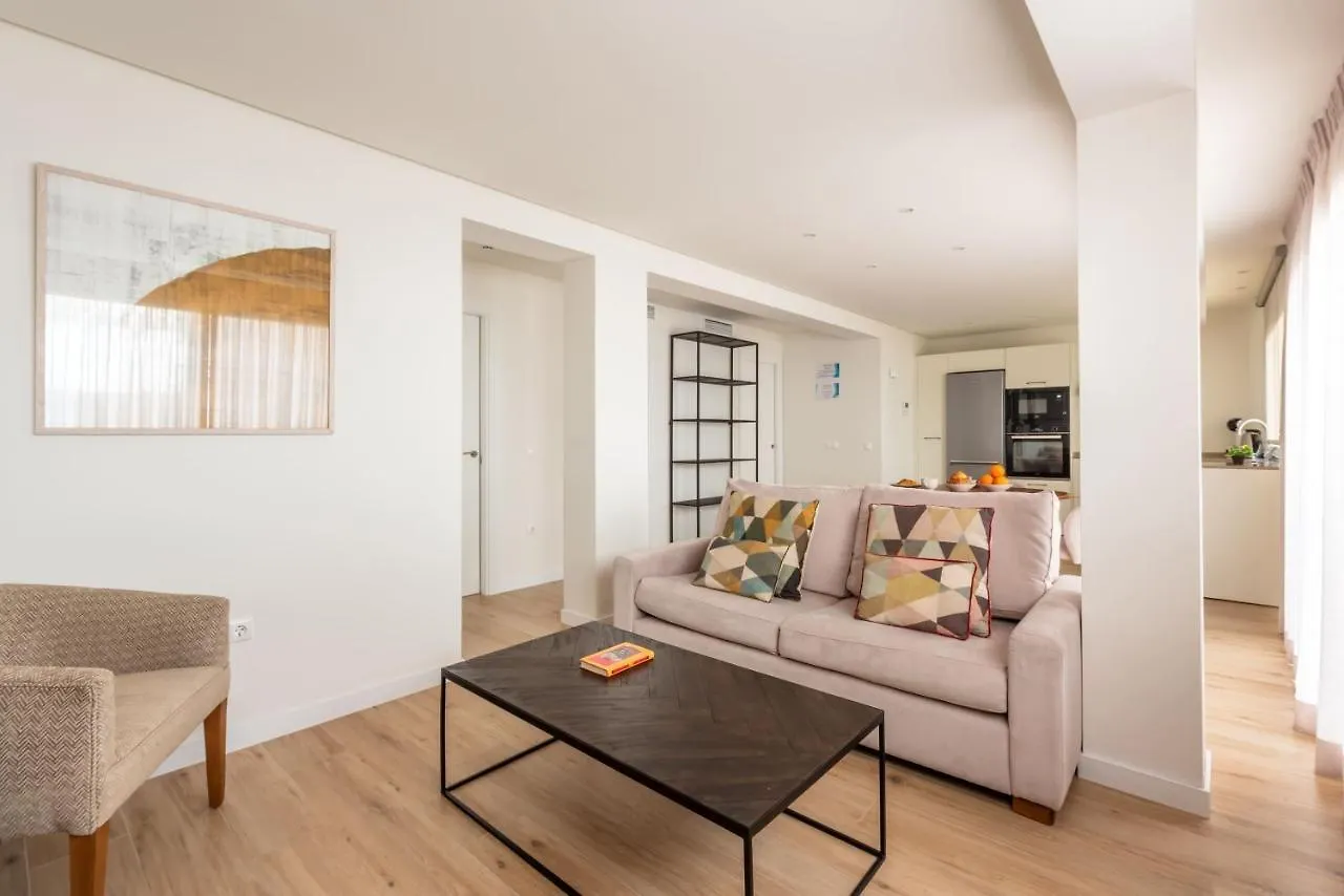 Moderno Apartamento Μαρμπέλλα