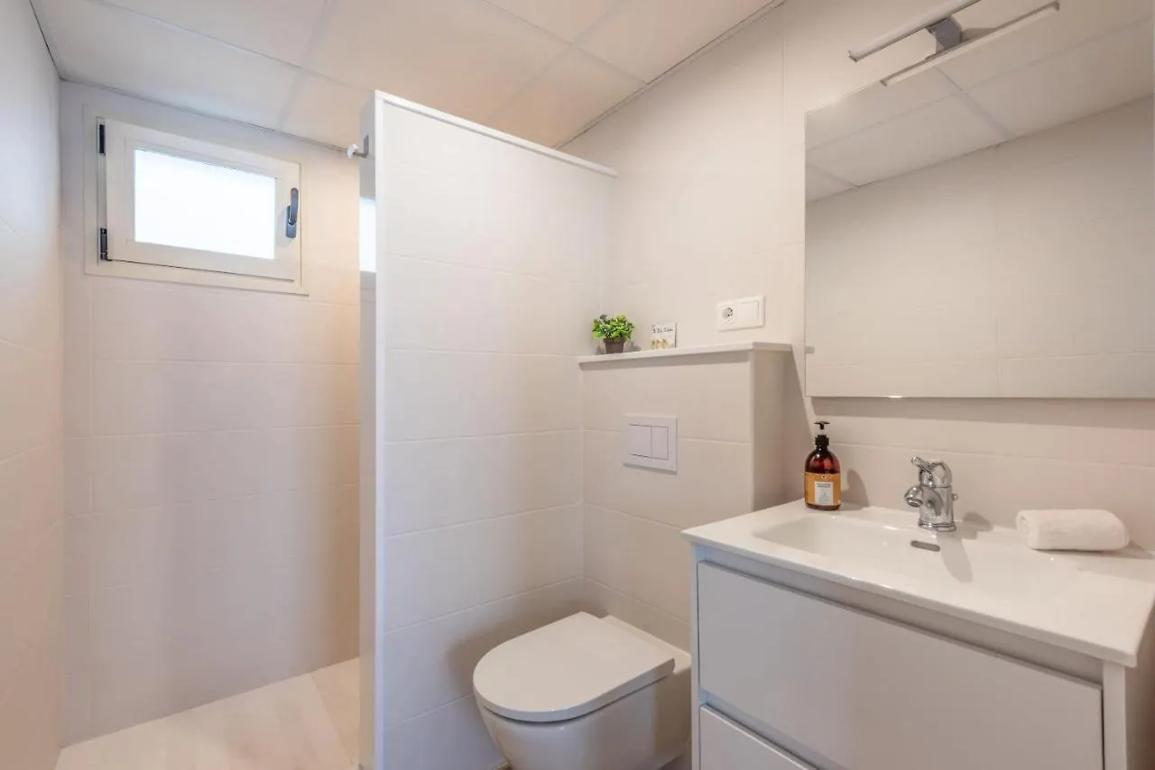 Moderno Apartamento Μαρμπέλλα Διαμέρισμα